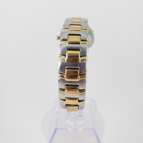 Fossil bracelet watch dress watch gold silver tone - new battery, works great! - Picture 8 of 16